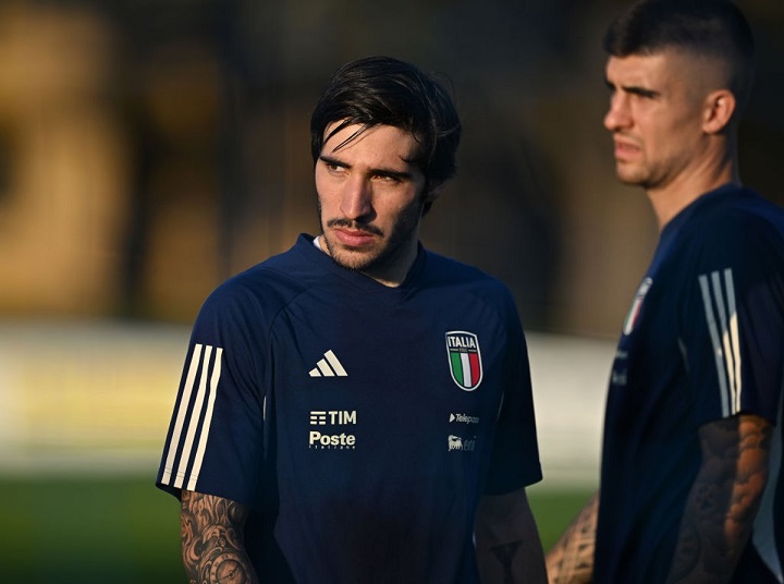 Sandro Tonali ammette di scommettere sul calcio